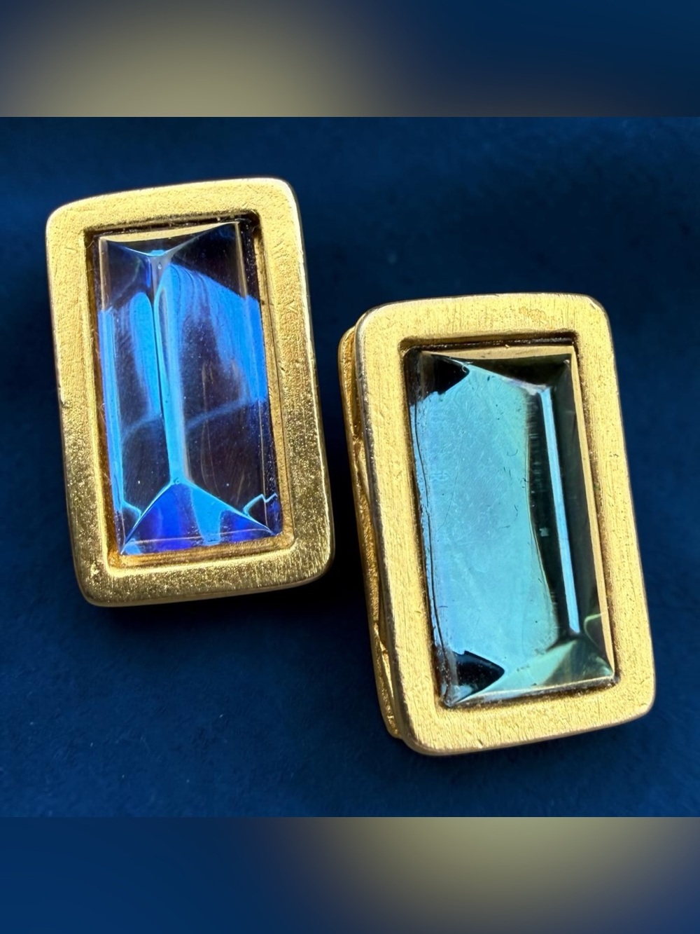 Vintage Givenchy Blue Prism Couture Gold Tone Clip Earrings Etched Herringbone - Picture 3 of 7